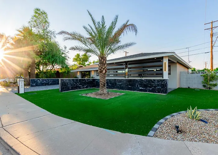 Holiday home The Kensington Custom Retreat