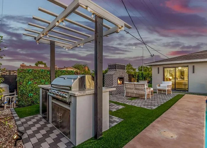 Holiday home The Kensington Custom Retreat *