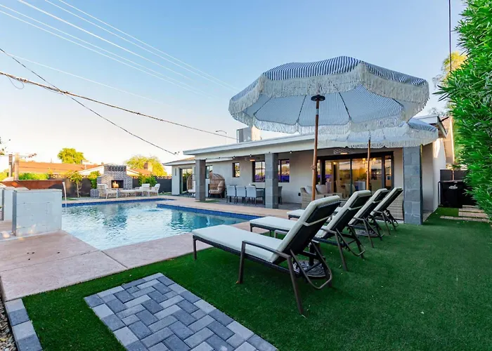 Holiday home The Kensington Custom Retreat