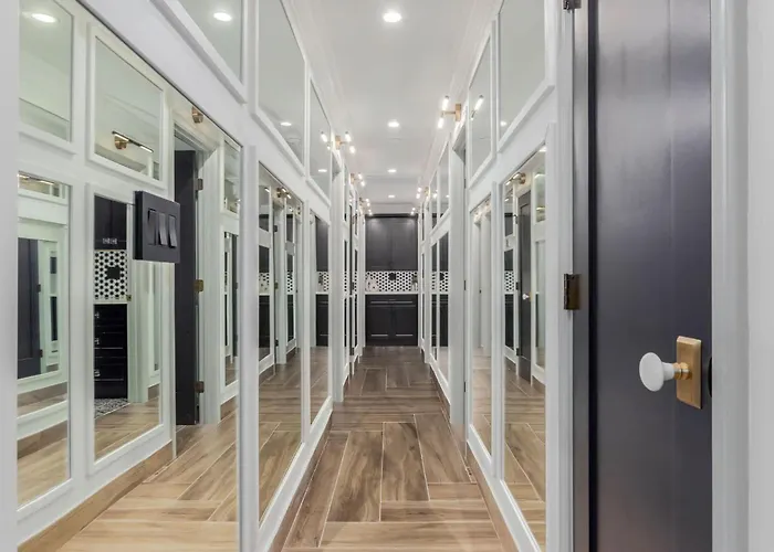 Holiday home The Kensington Custom Retreat