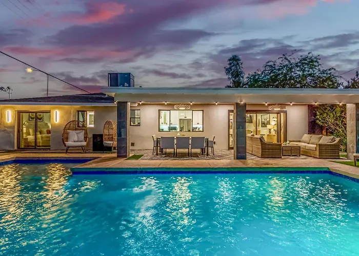 The Kensington Custom Retreat Holiday home Scottsdale