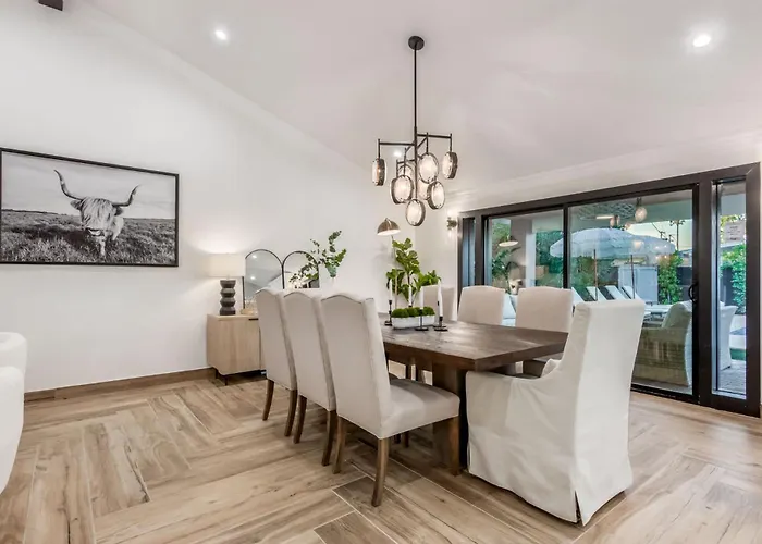 Holiday home The Kensington Custom Retreat