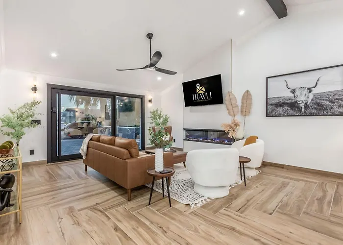 The Kensington Custom Retreat *