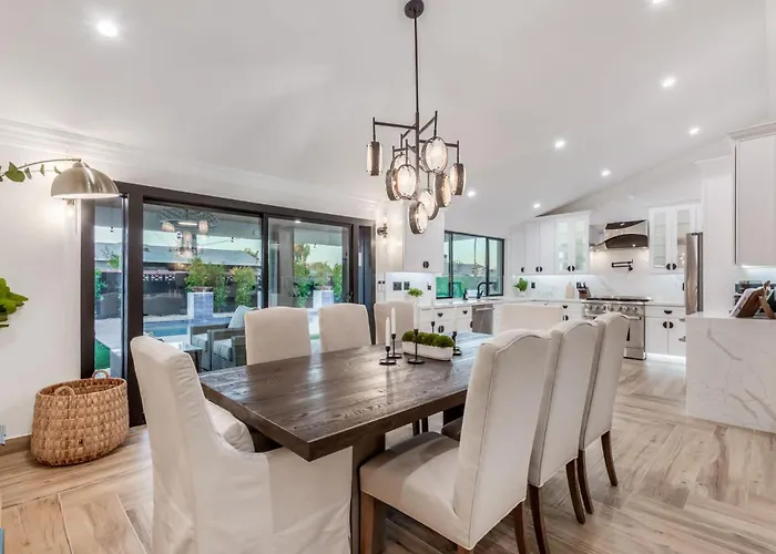 Holiday home The Kensington Custom Retreat *